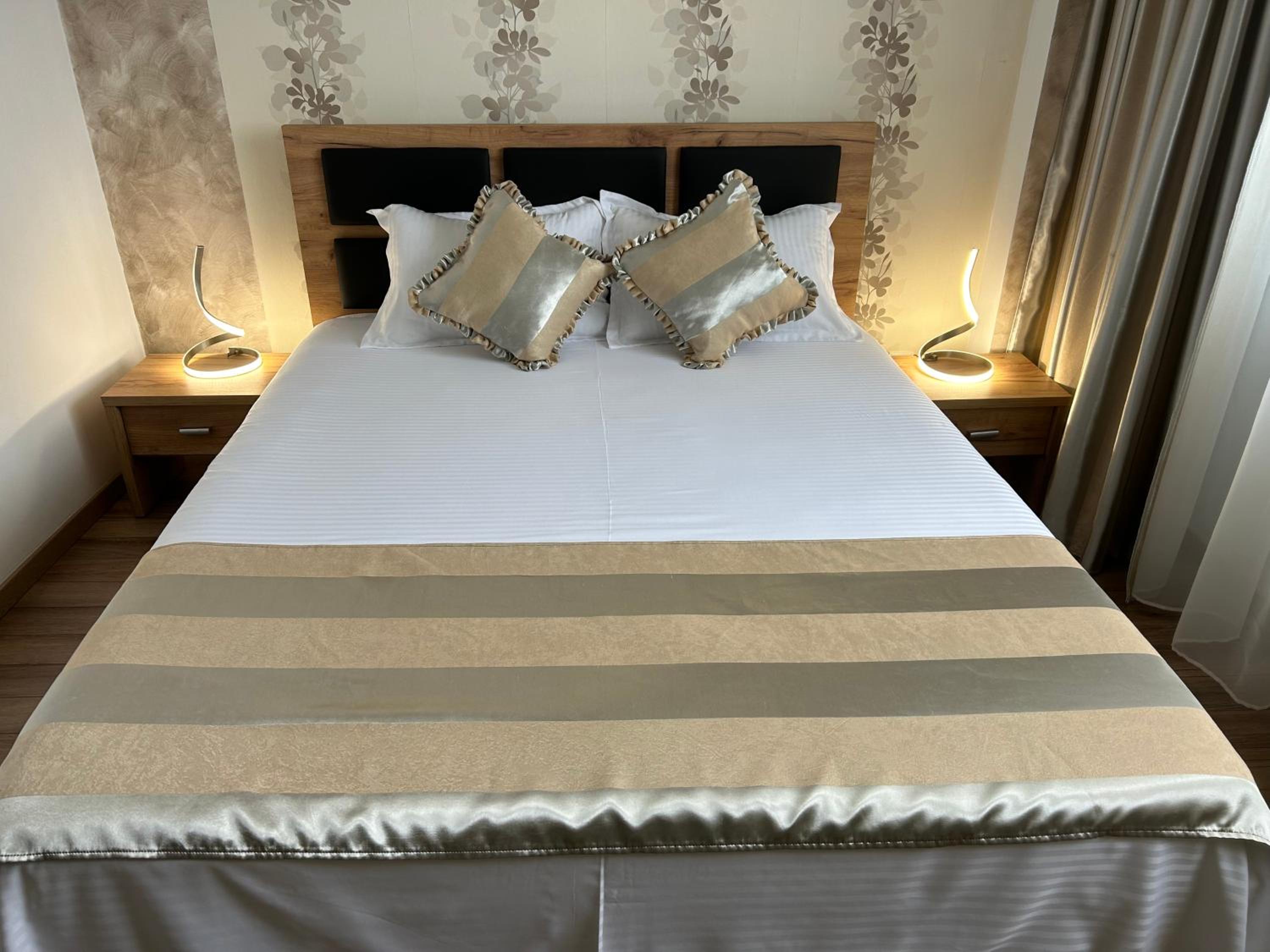 Luxury & Cosy - Infinit Apartments view 2