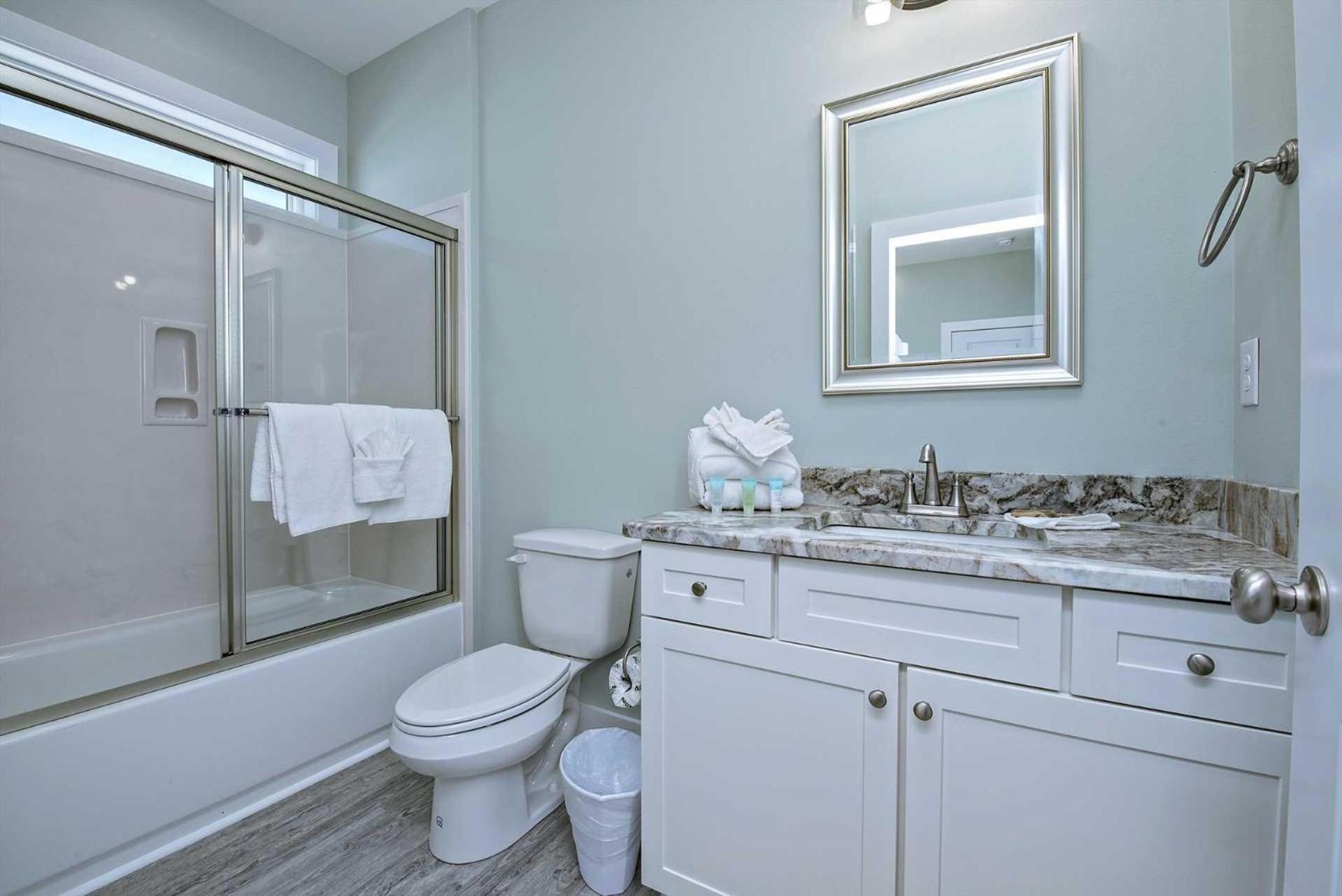 Absolutely Beachy 5 Bedroom Lockout
