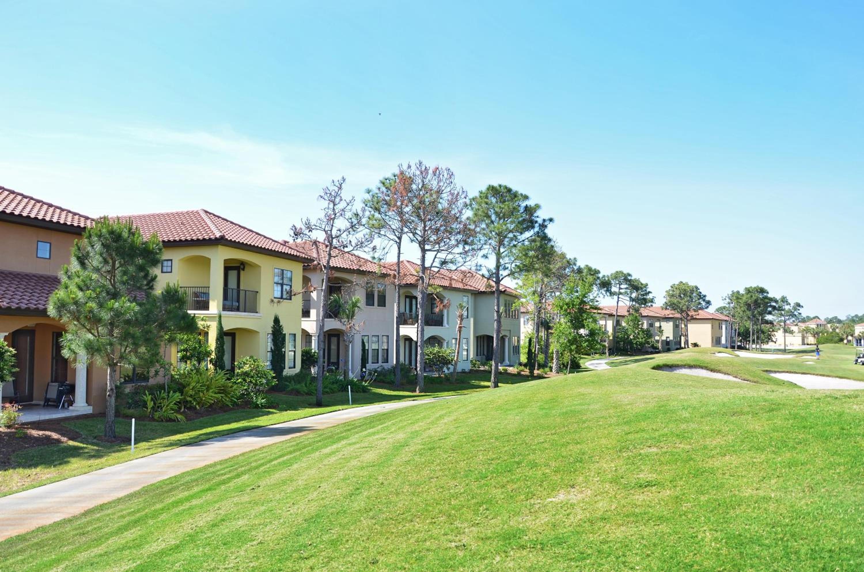 Villa Lago 1978 S 2G view 3