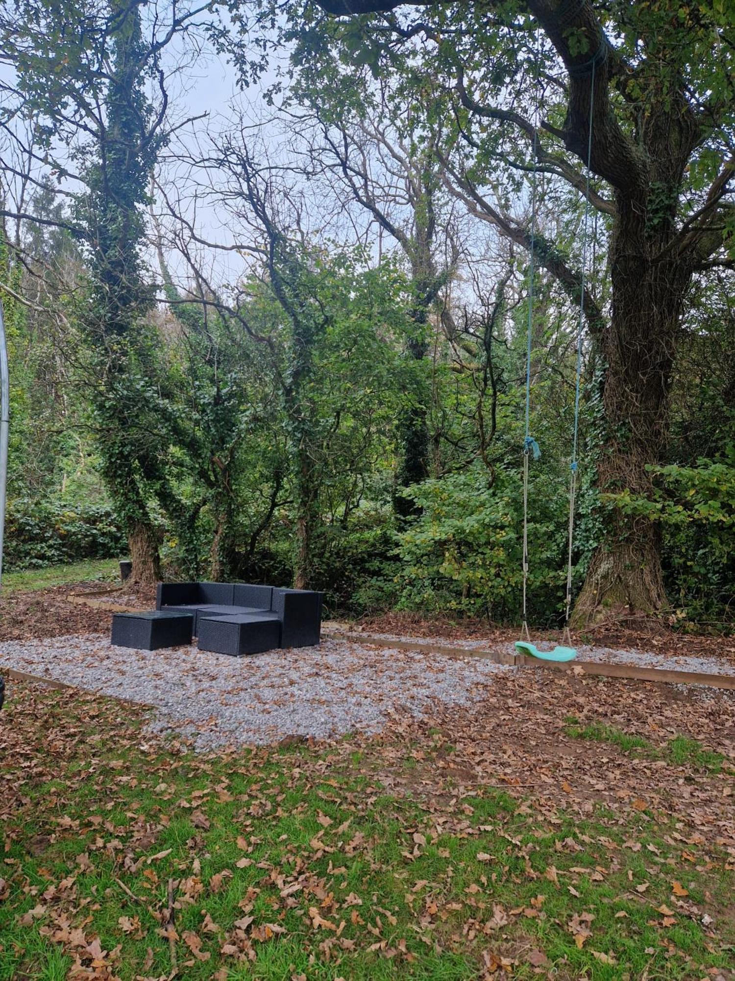 Ty Branwen- Luxury Woodland Lodge with Stunning Views