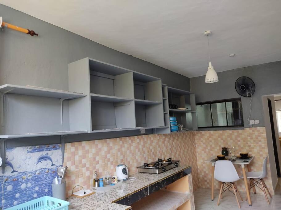 Spacious studio APT in Nyali cinemax view 2