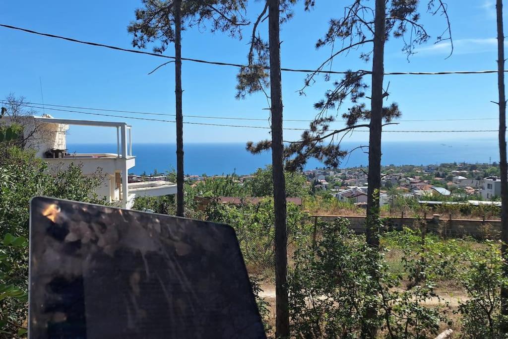 Cozy Studio with Forest View & Bath - 10min drive to Black Sea Beach