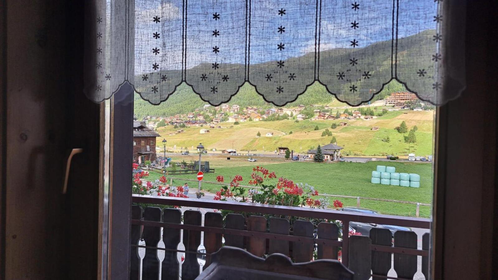 Appartamento Yvonne - Myholidaylivigno view 2