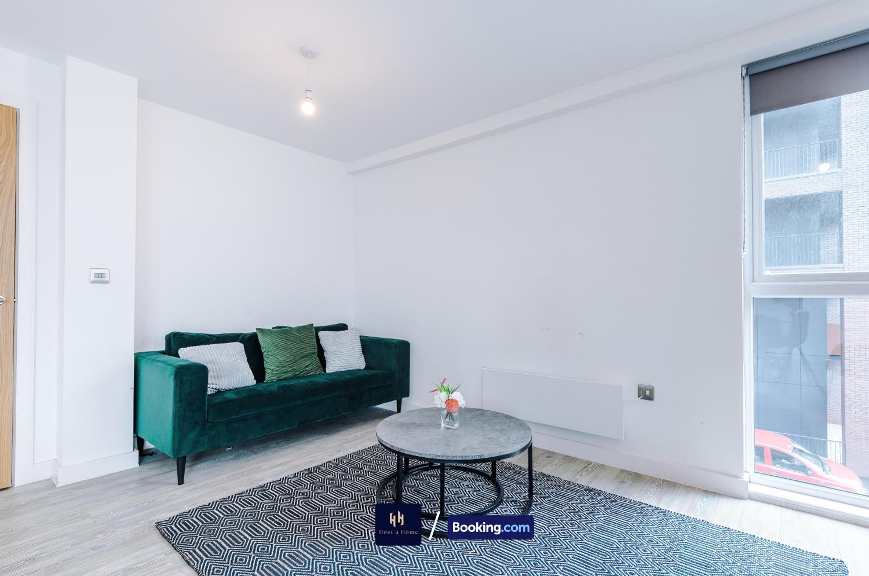 Modern 2 Bed Apartment With Balcony By Host A Home view 3