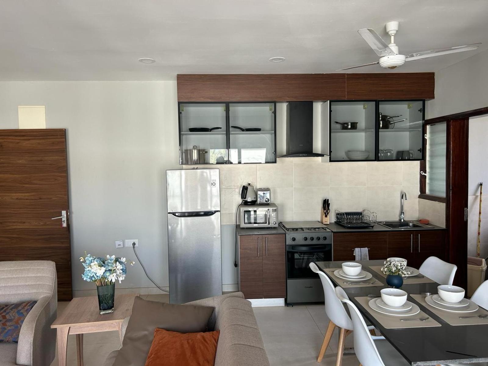 Stylish 1-Bedroom Apartment at Aqua View