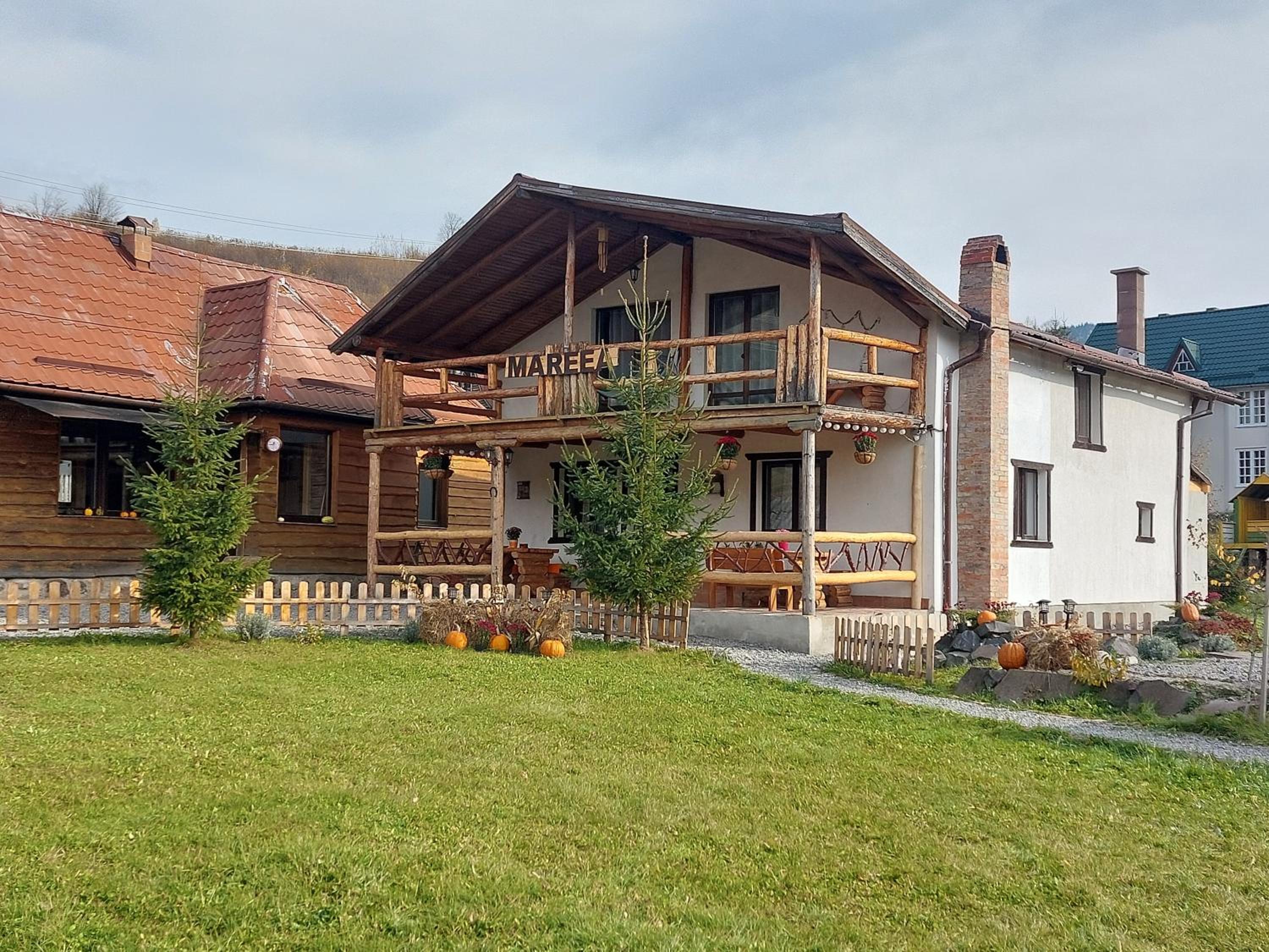 Cabana Mareea -Lunca Bradului view 3
