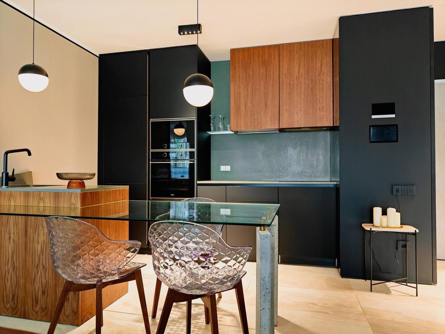 Elysium Suite view 3