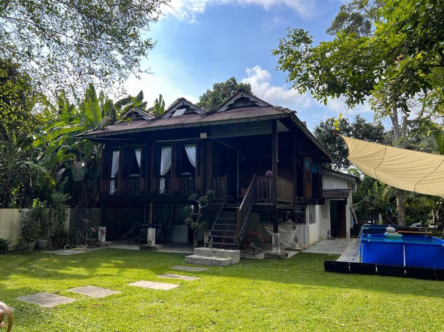 Merpati Dusun Retreat