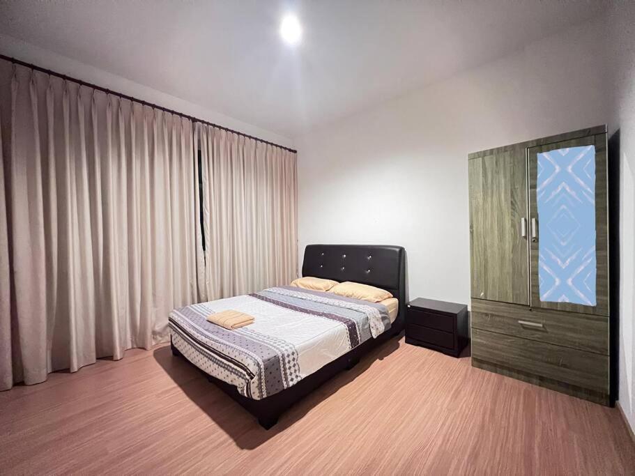 Airport Avenue Comfort Suites