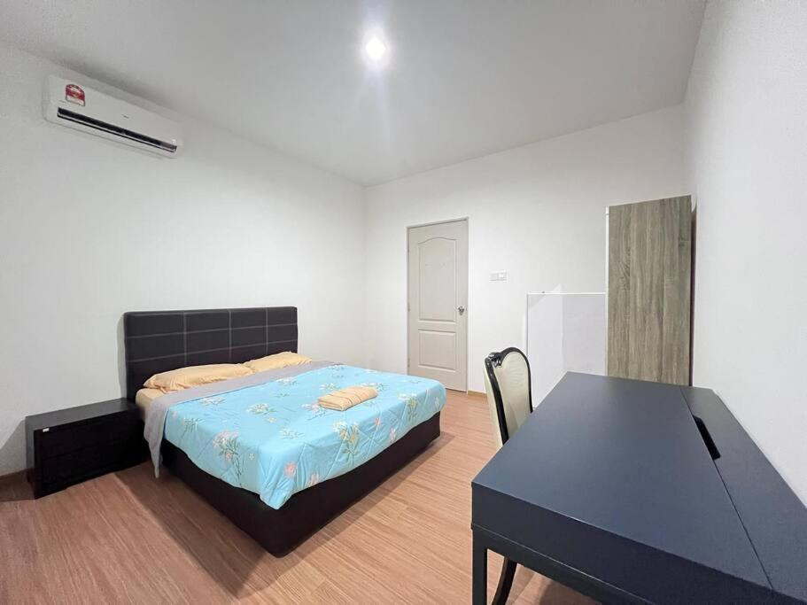 Airport Avenue Comfort Suites