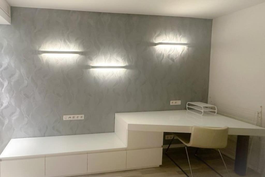 Eurovea 2Bedroom Suite by Danube Free Parking