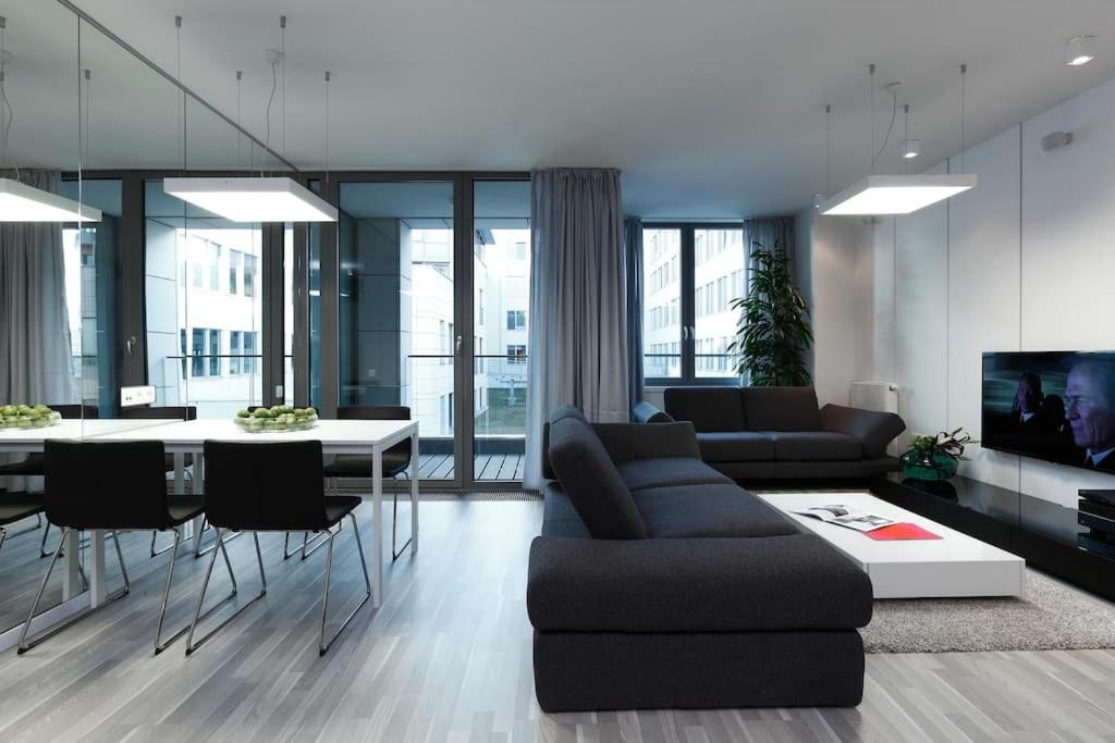 Eurovea 2Bedroom Suite by Danube Free Parking