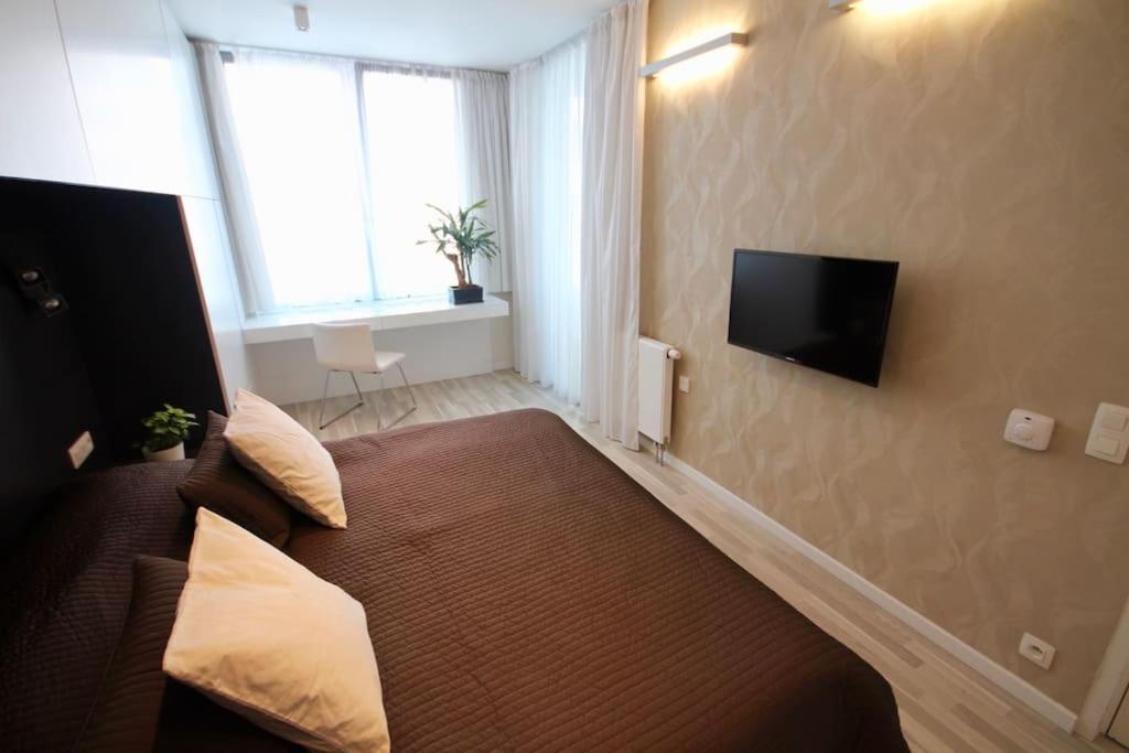 Eurovea 2Bedroom Suite by Danube Free Parking