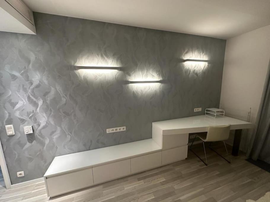 Eurovea 2Bedroom Suite by Danube Free Parking