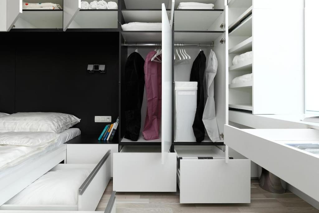 Eurovea 2Bedroom Suite by Danube Free Parking