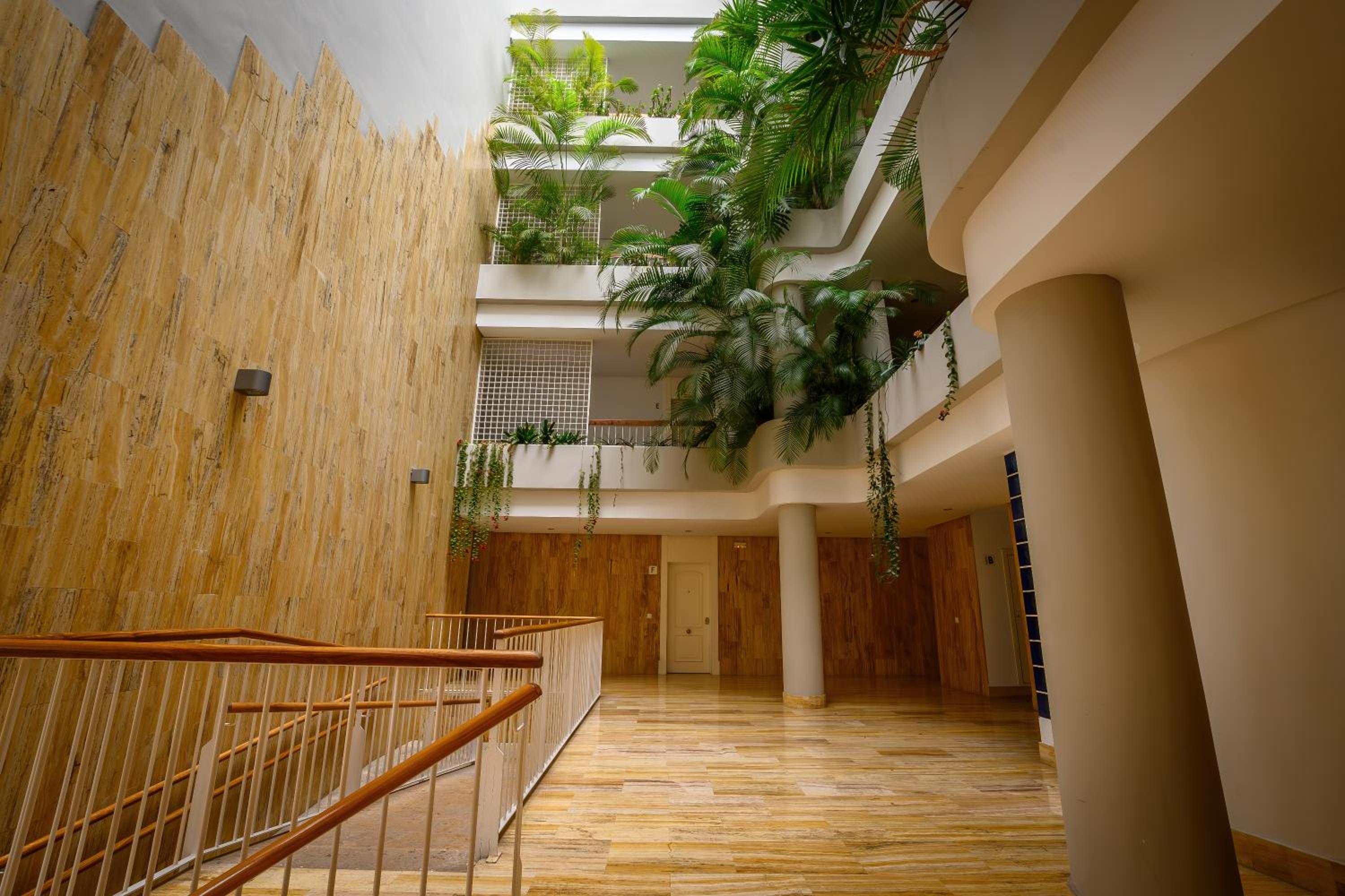 New Full Apartment Private with Pool and Parking