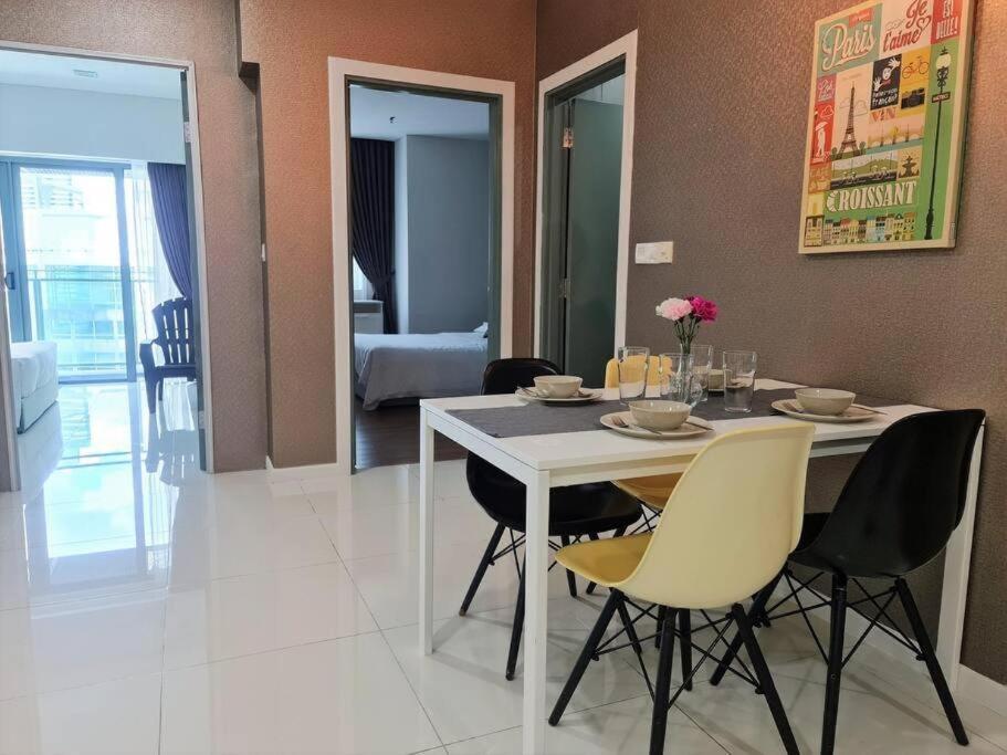 Mercu Summer Suites By C