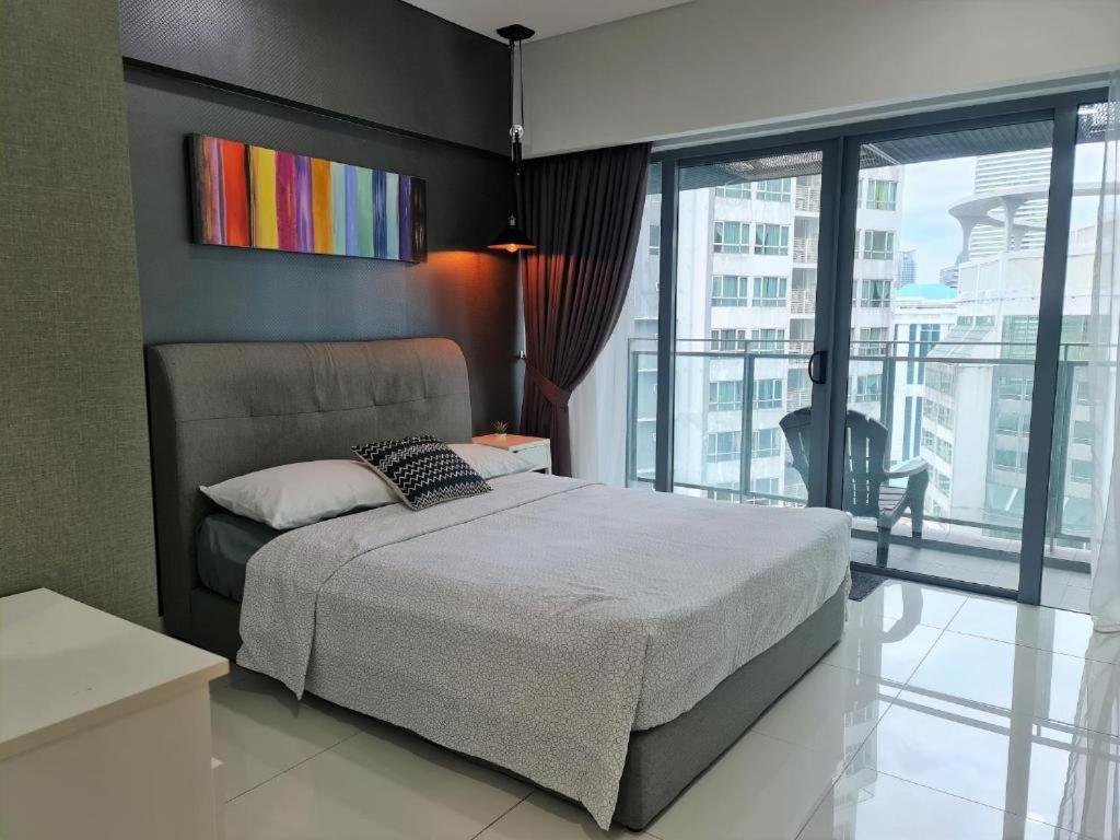 Mercu Summer Suites By C