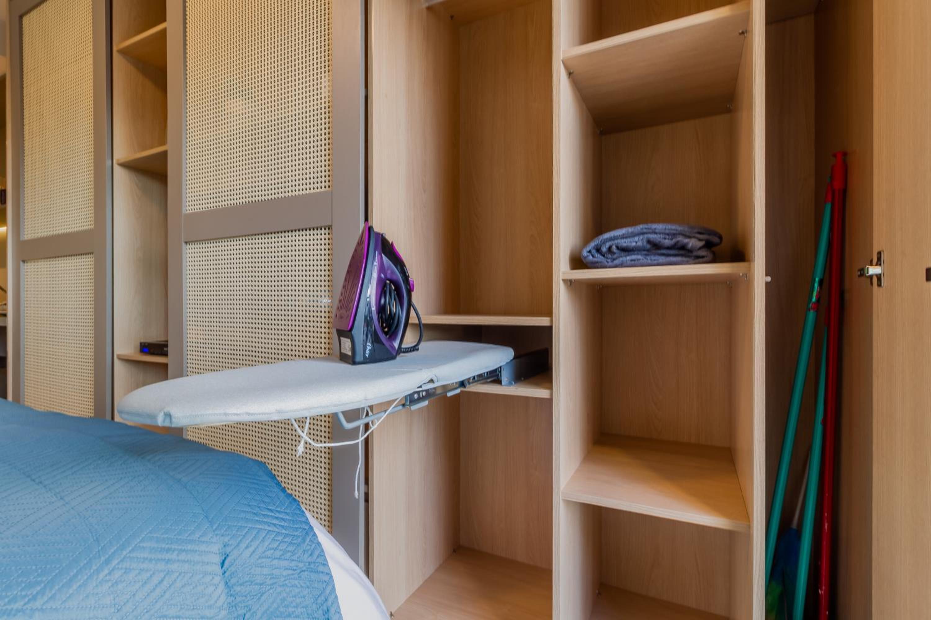 Studios no melhor ponto de Moema Garagem lazer e Metrô perto WIFI grátis