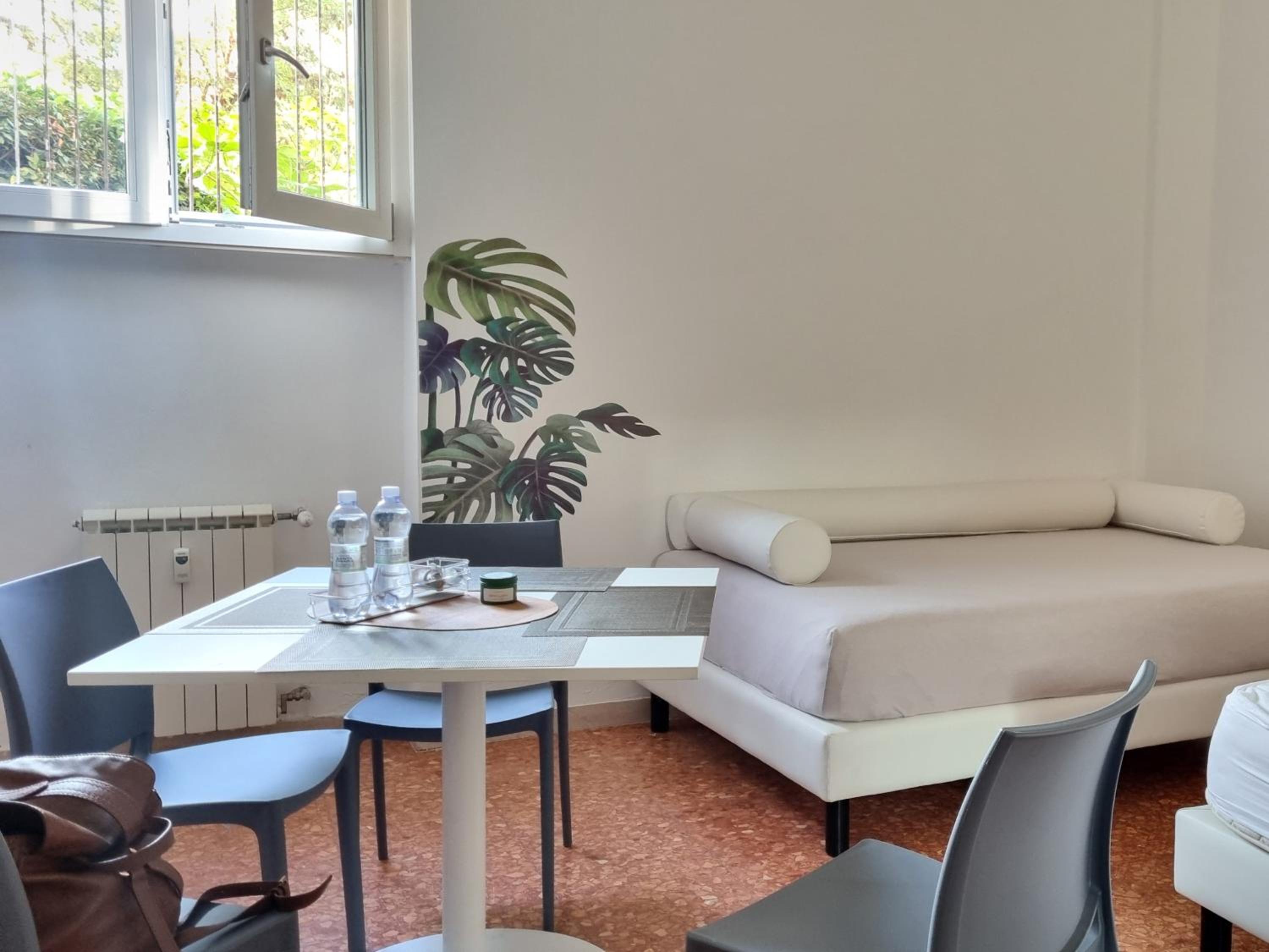 BAM BAM TIBURTINA Guesthouse
