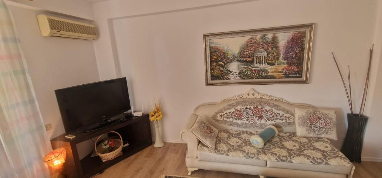 Osho Apartment