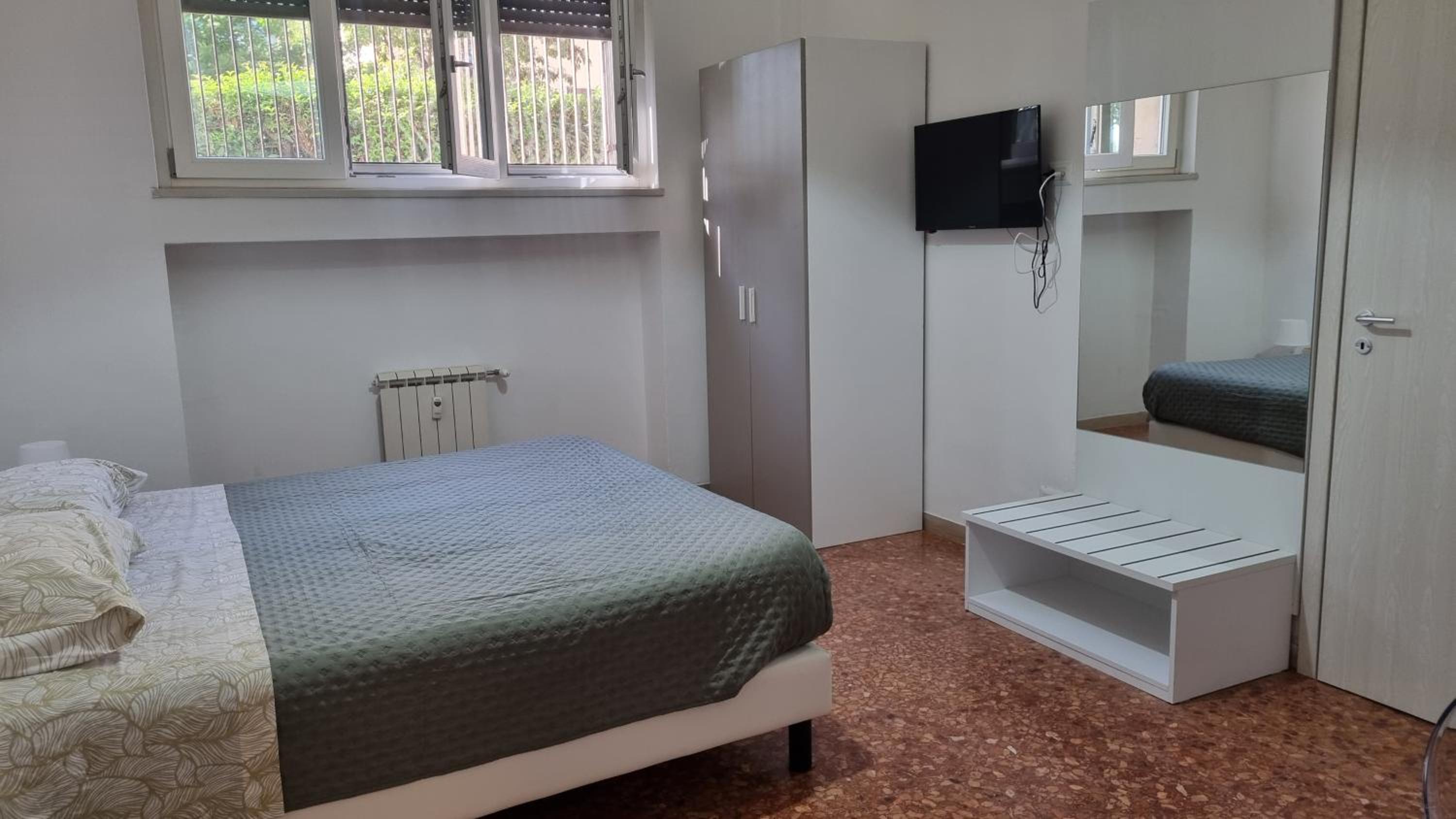 BAM BAM TIBURTINA Guesthouse