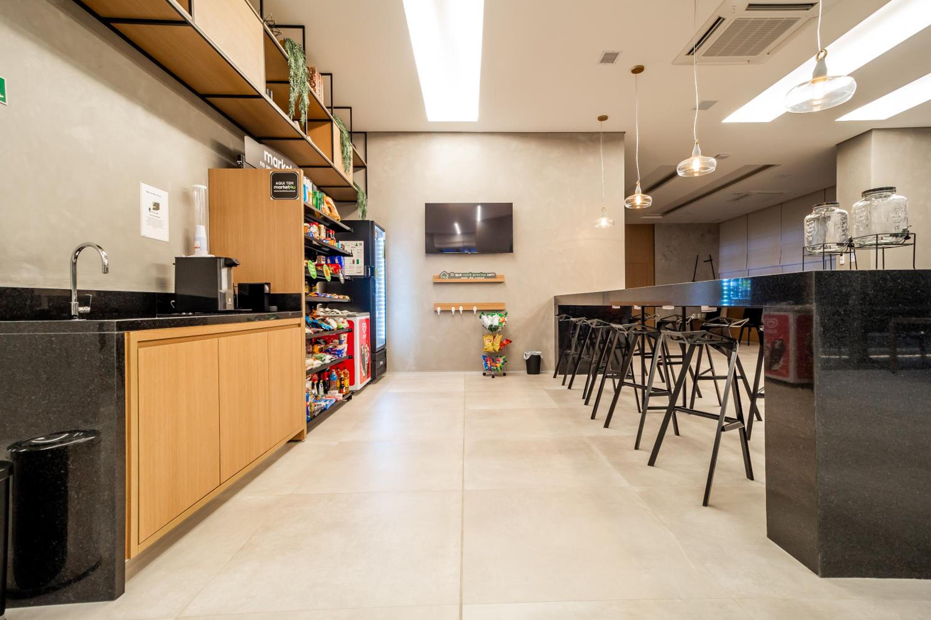 Studios no melhor ponto de Moema Garagem lazer e Metrô perto WIFI grátis