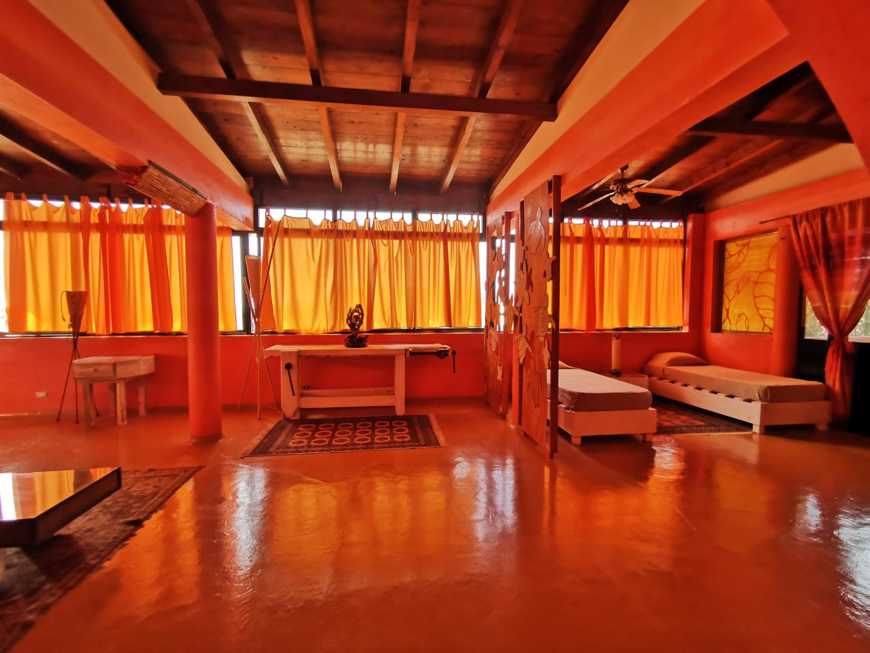 Surfactivity Guest House