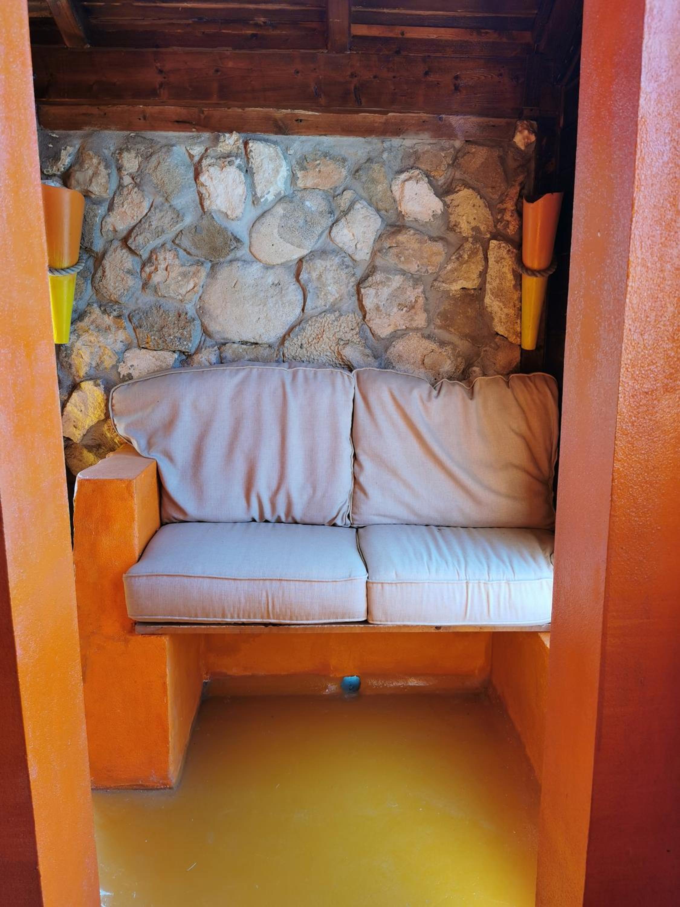 Surfactivity Guest House