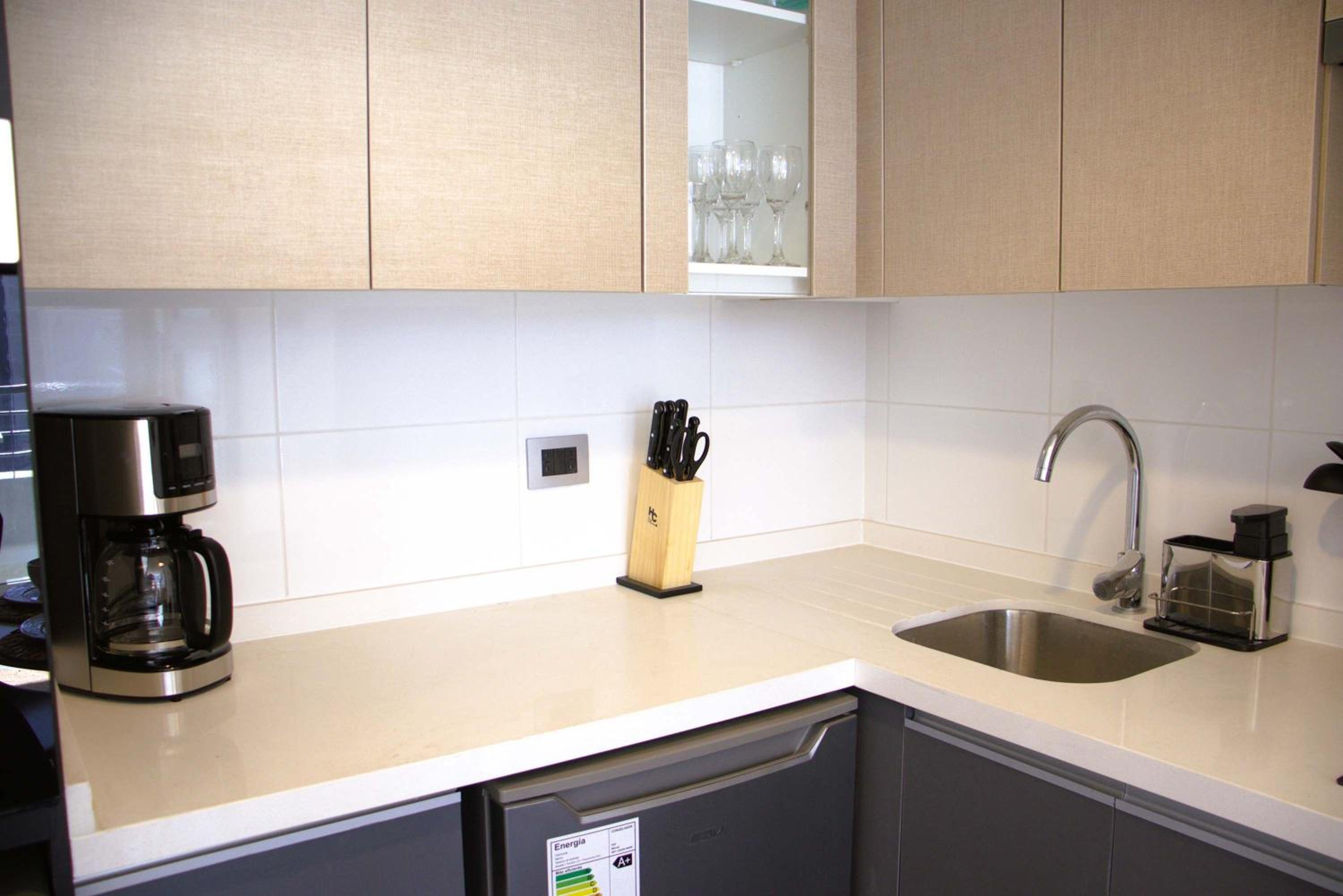 HOM I Wifi con Estacionamiento, Aire Acondicionado, Gimnasio y Piscina b309