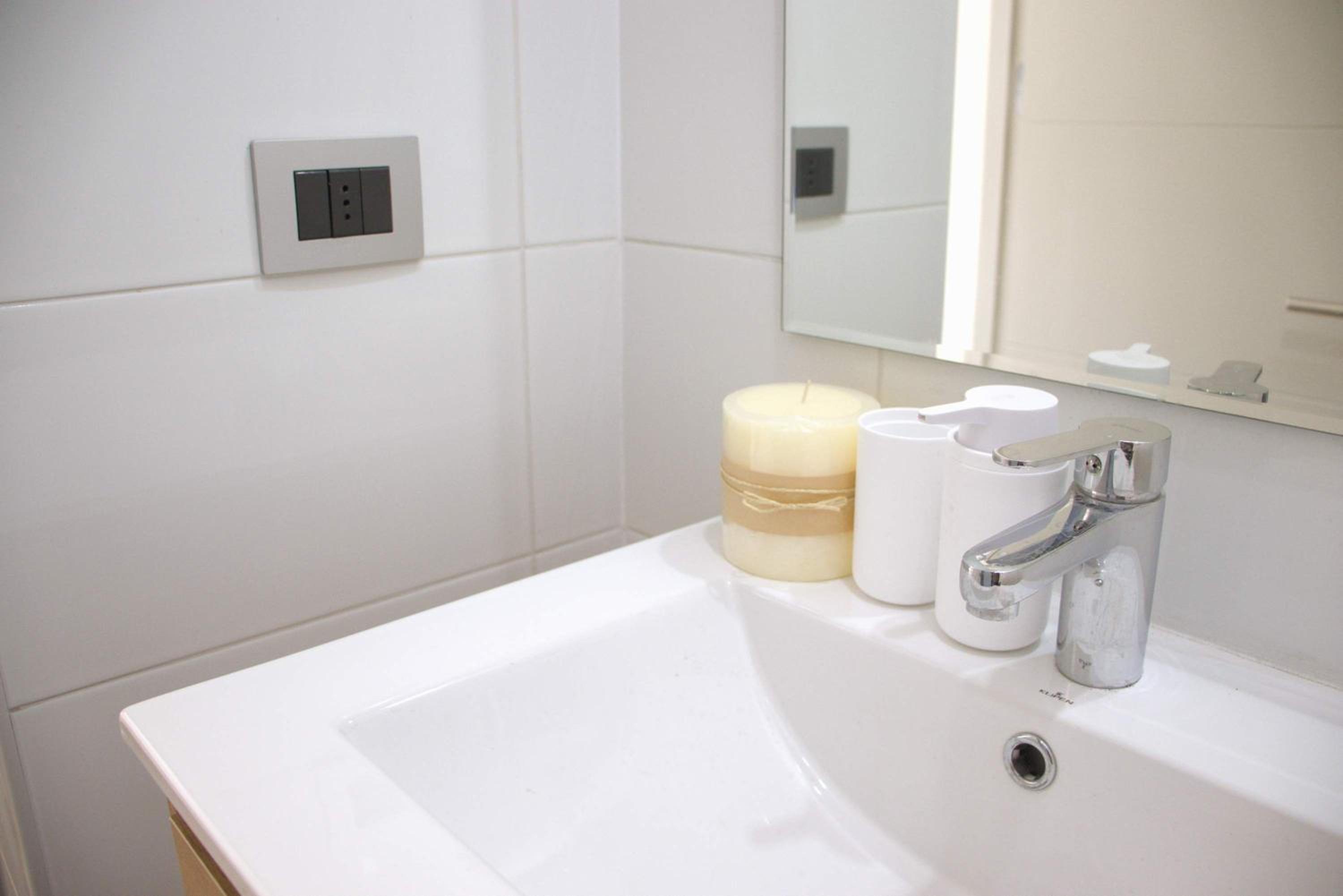 HOM I Wifi con Estacionamiento, Aire Acondicionado, Gimnasio y Piscina b309