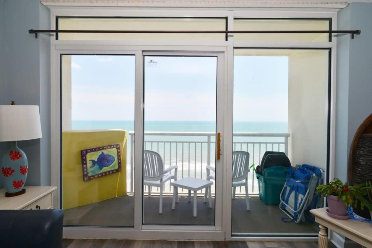 Oceanfront with Lazy River and Huge Pool Oasis view 4