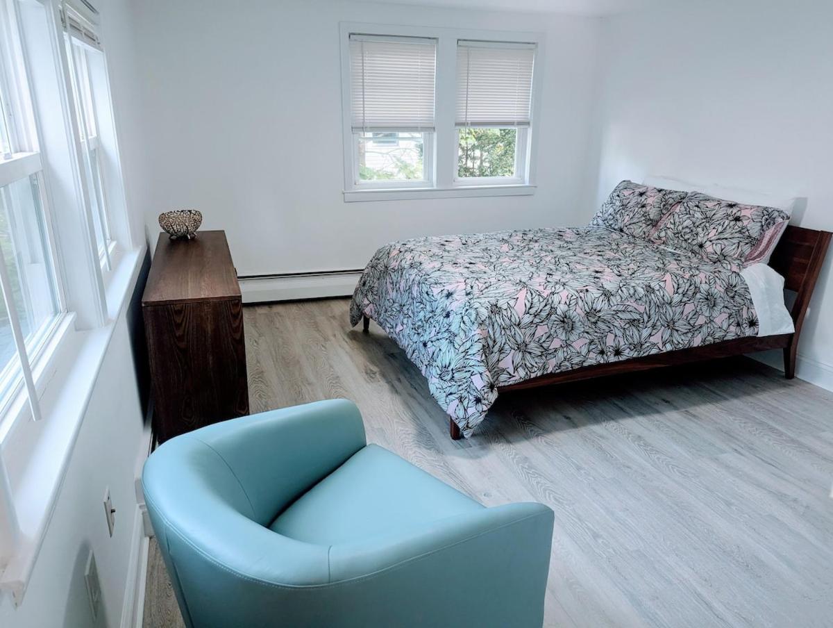 Boston Vacations - Comfortable 3 Bed Apt in Quiet Neighborhood - Property Image 1