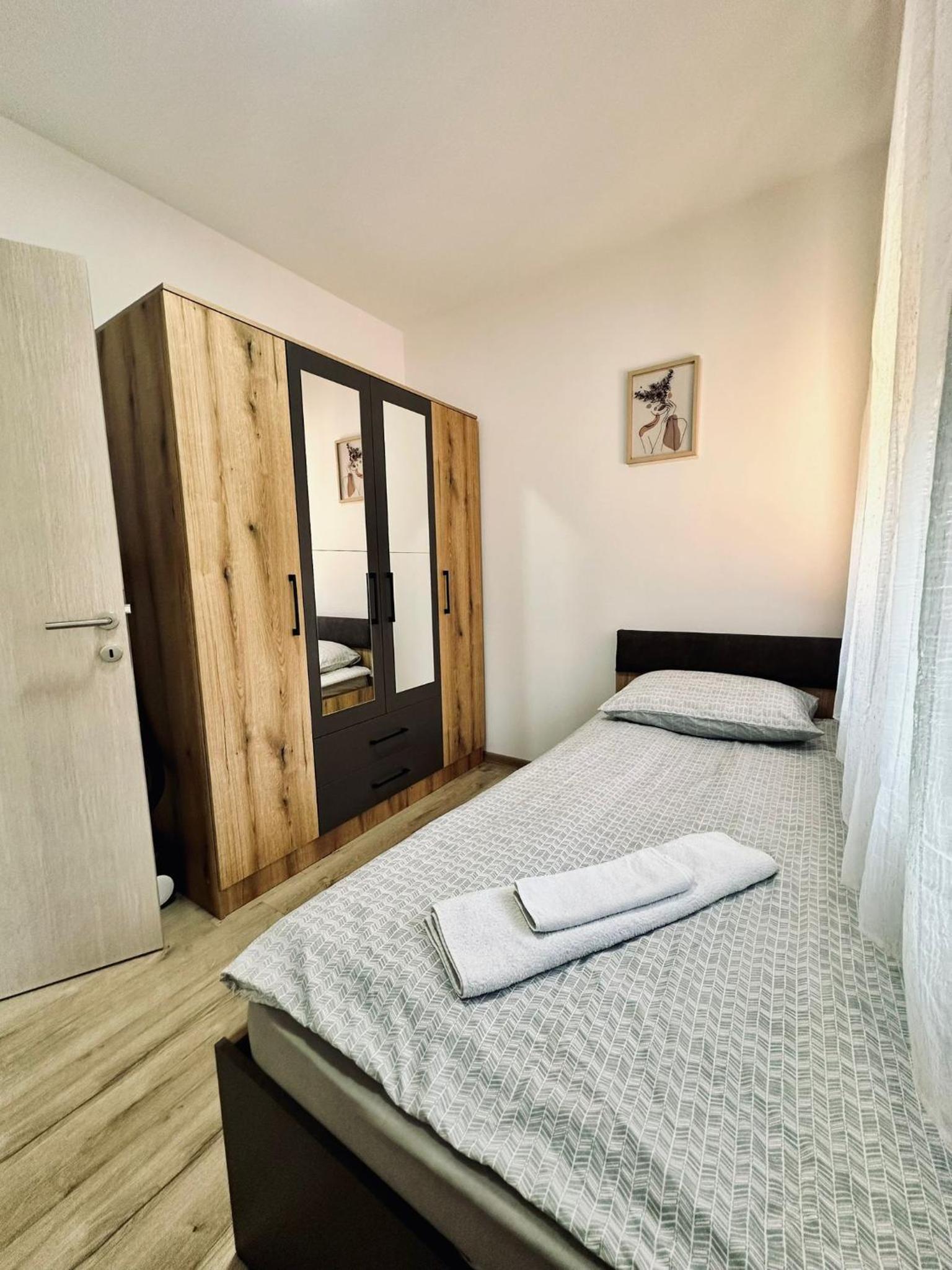 Tessa Apartment