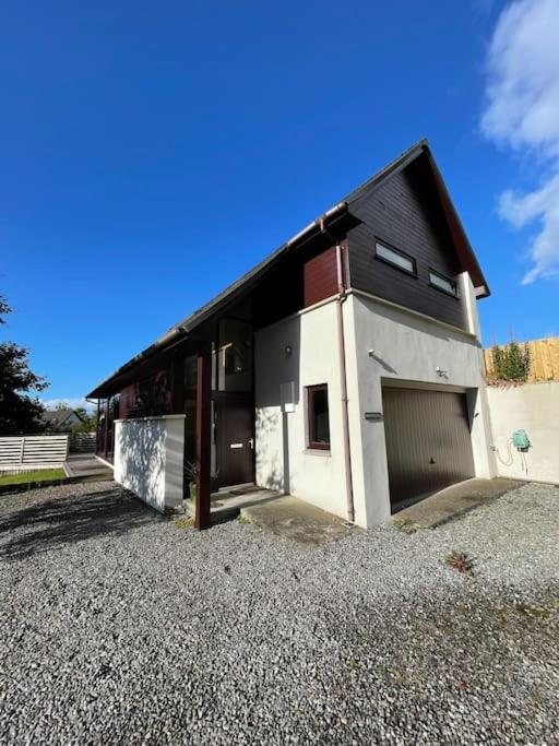 Stylish house in quiet village nr Oban view 3