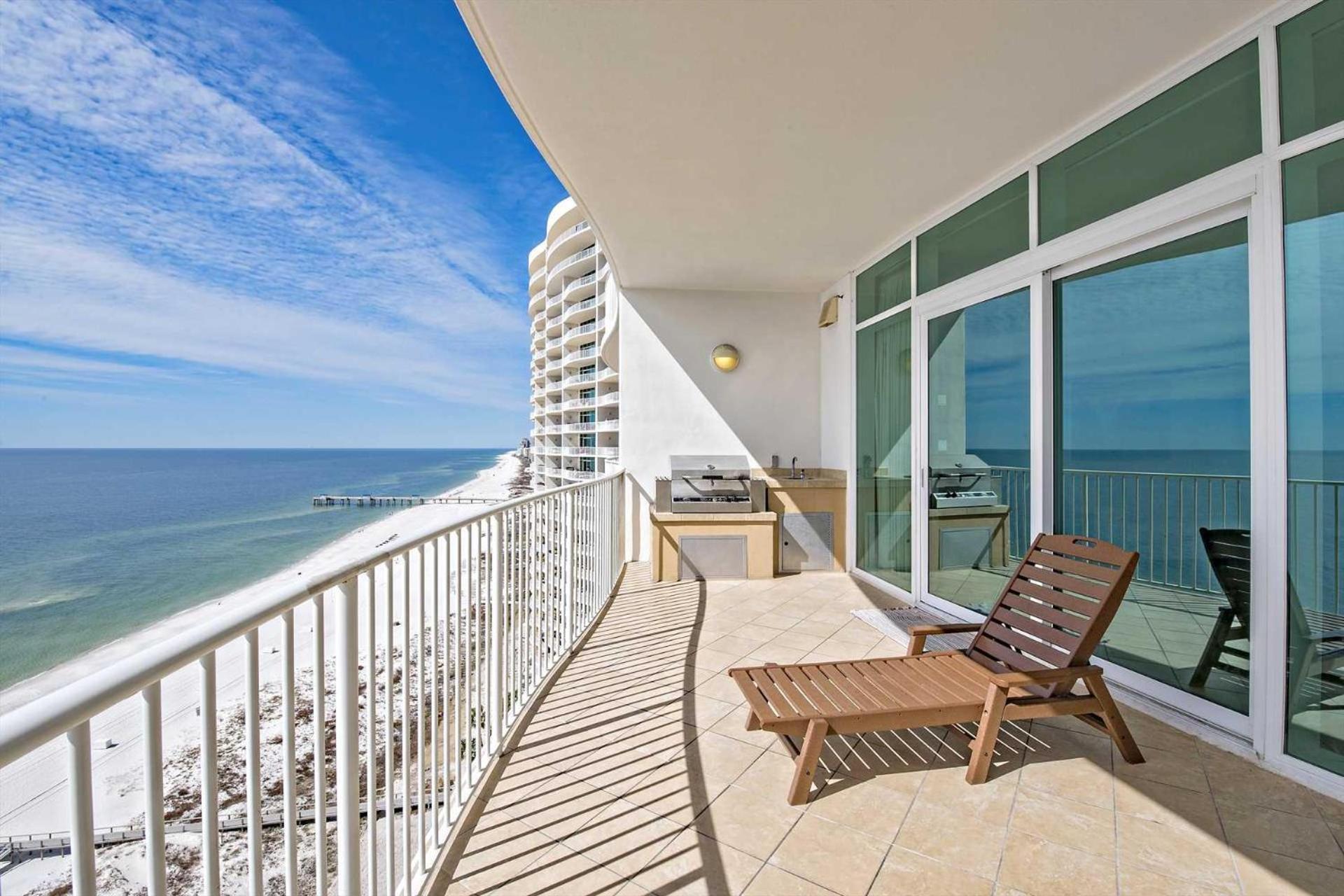 Turquoise Place C1506 view 3