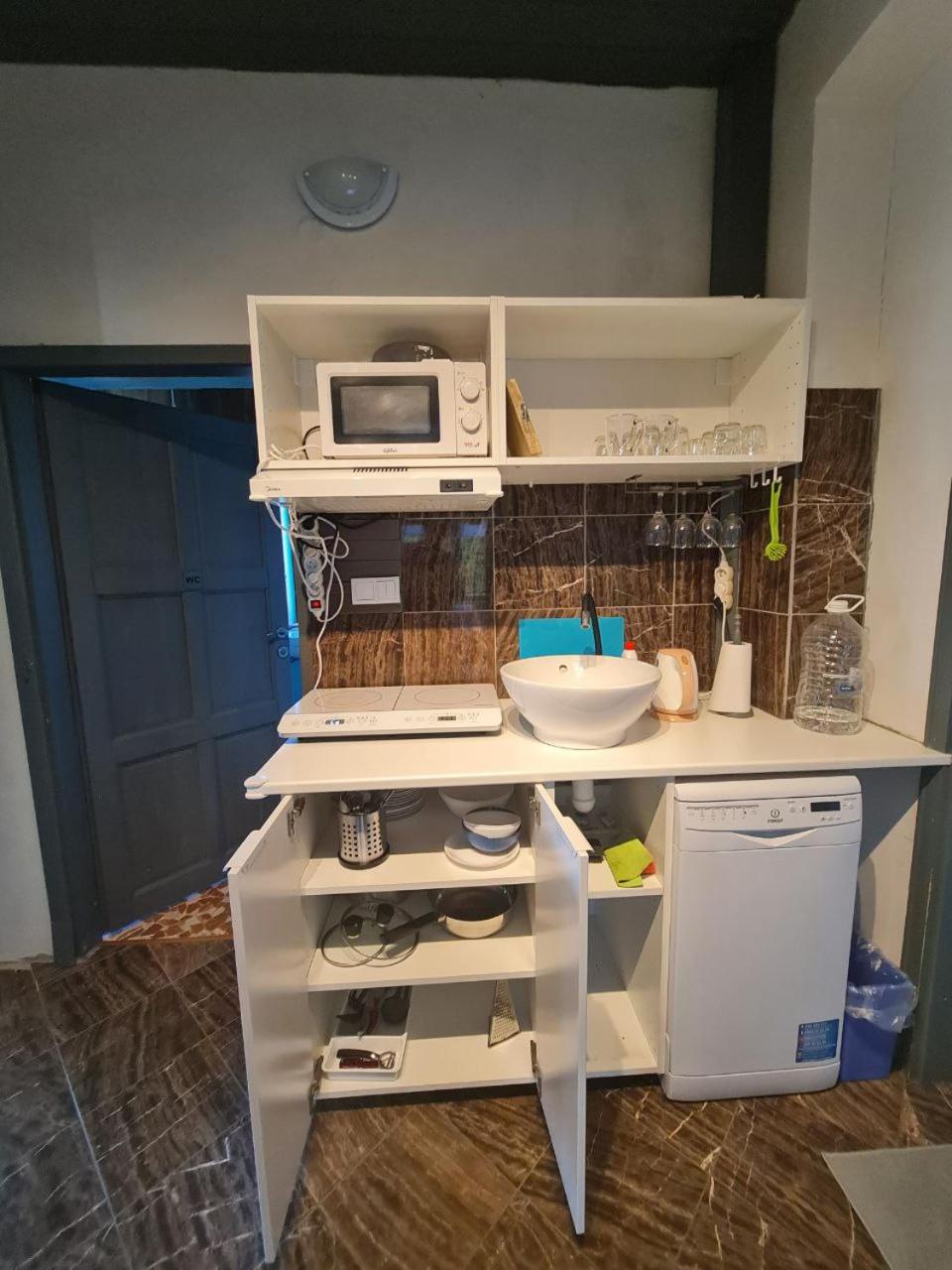Airport Private Apartment, Advance Registration, No Reception, Self Check-in, Calm Environment, Non-Smoking Guests