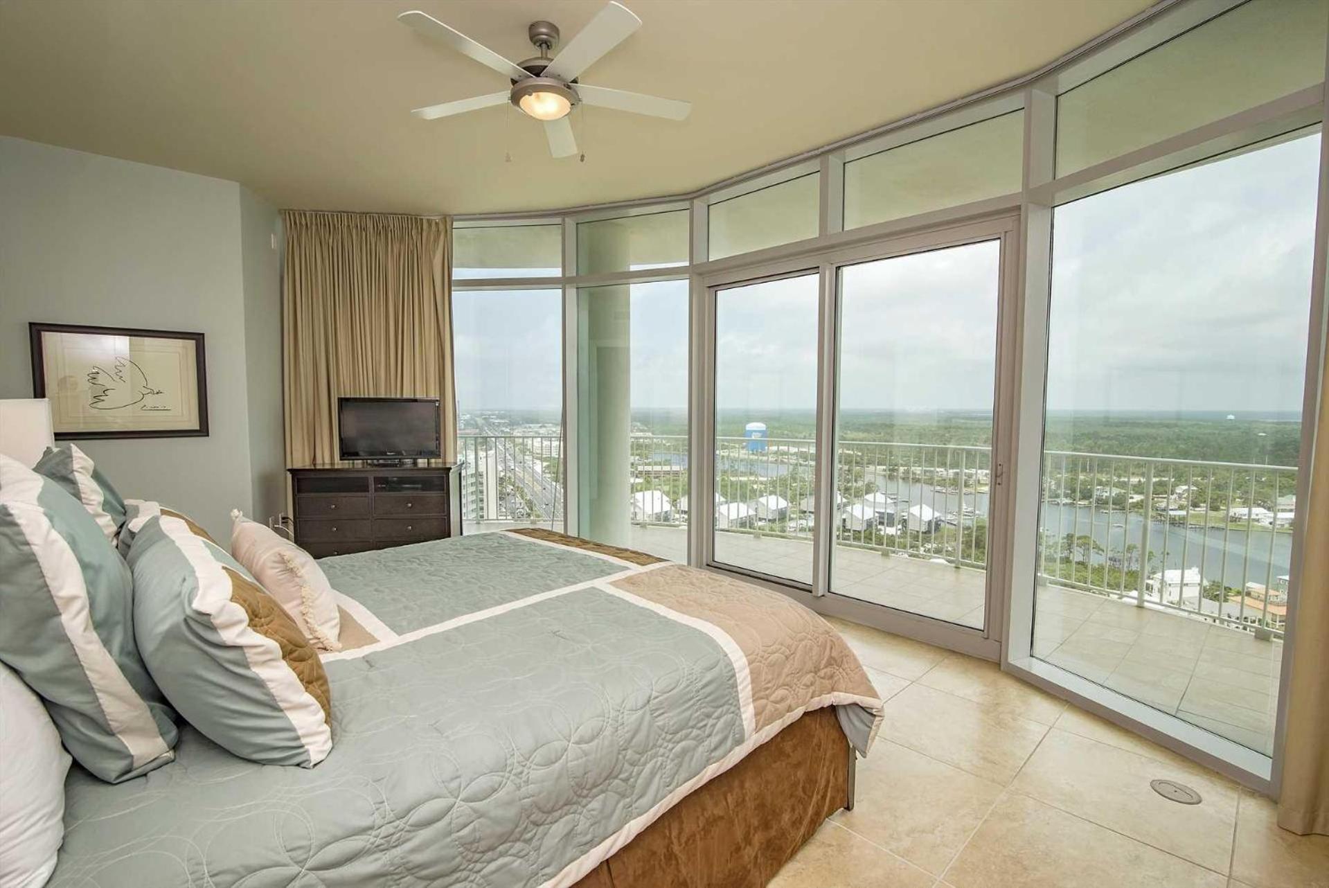 Turquoise Place D1909 view 5