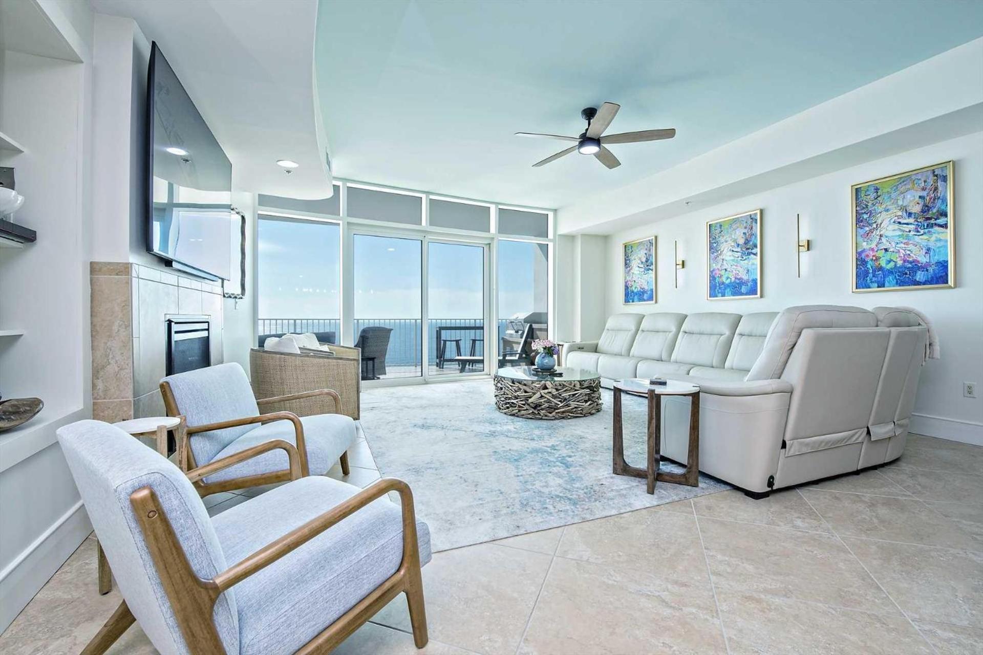 Turquoise Place C2102 view 3