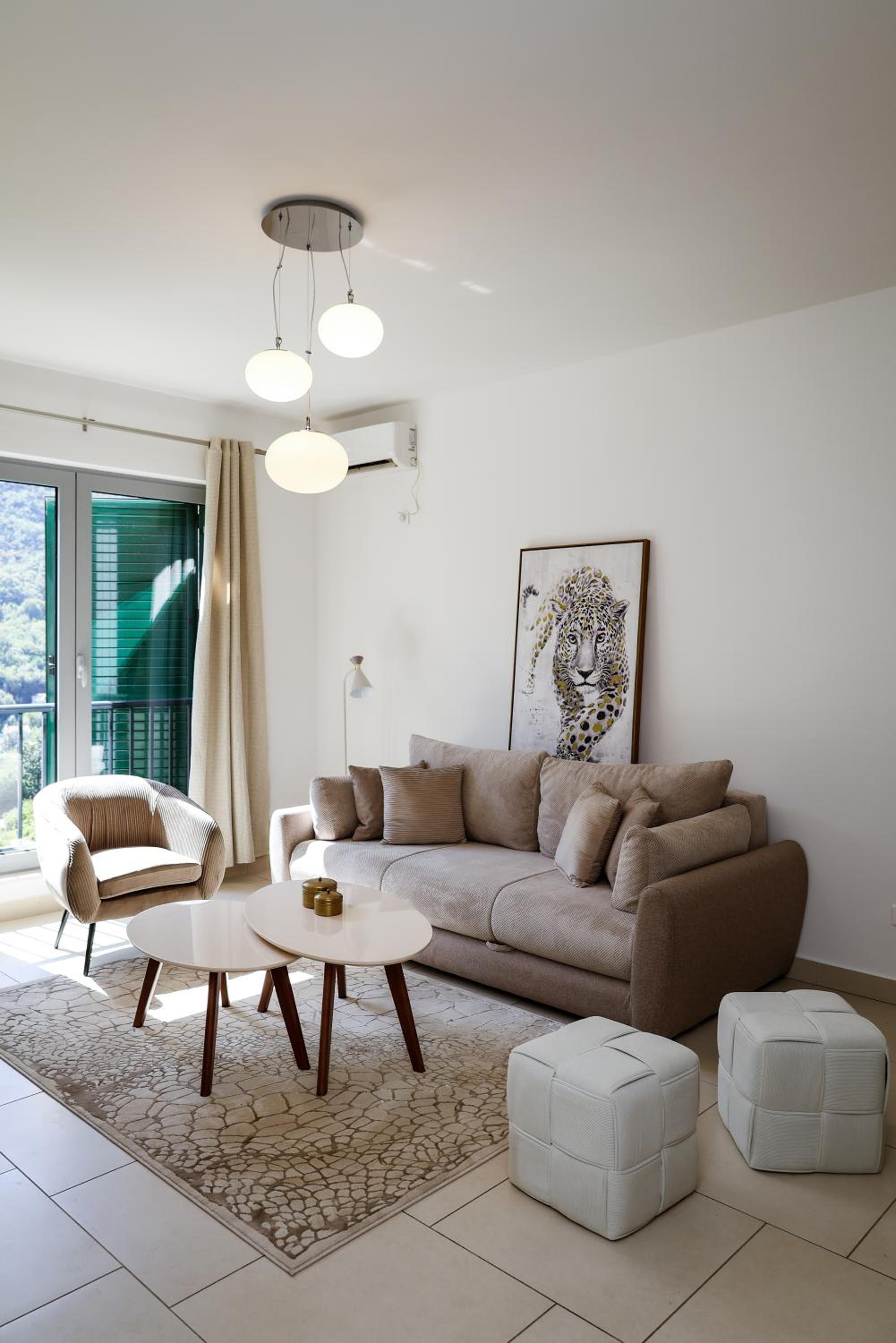 Morinj Lavender Bay Apartment E3