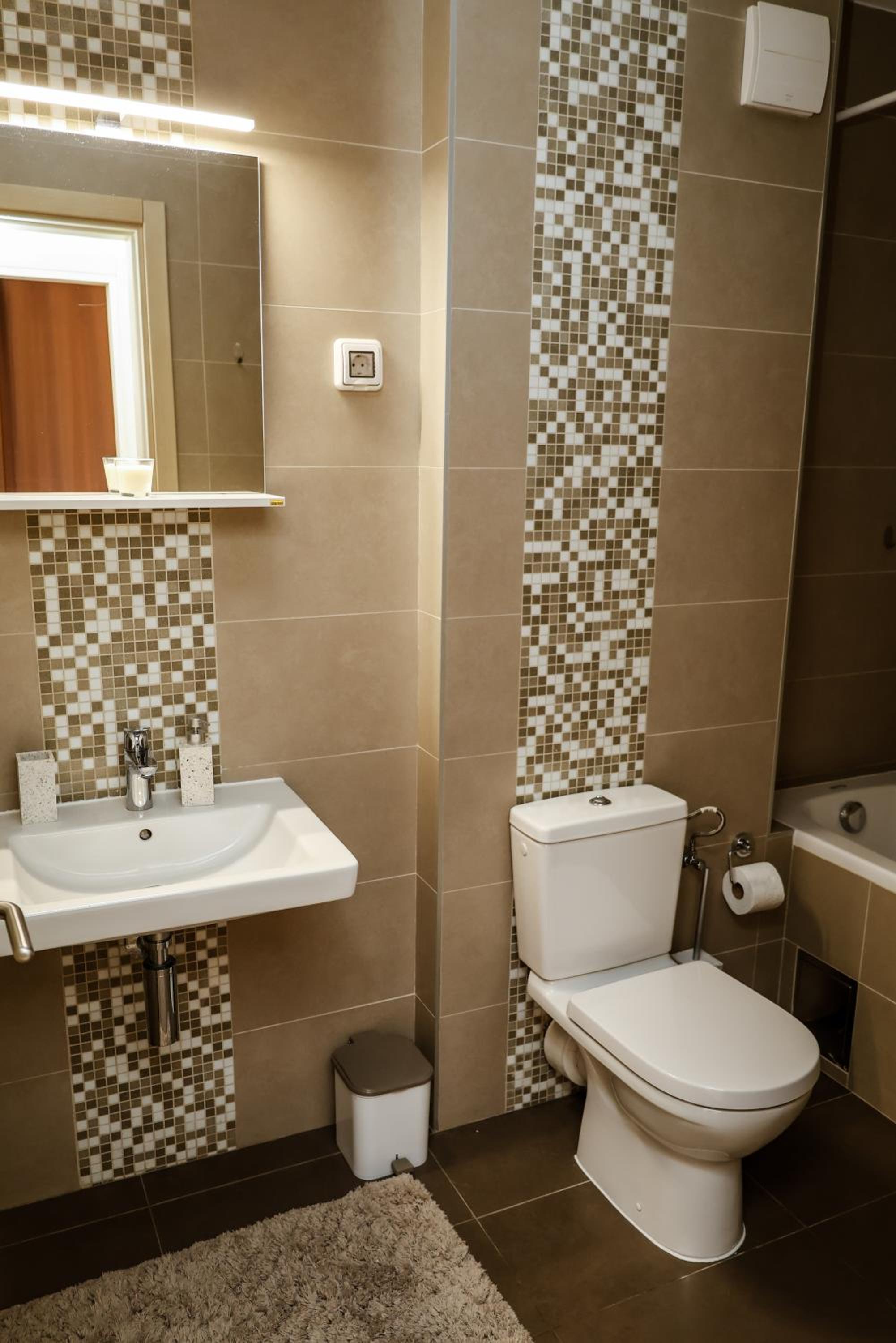 Morinj Lavender Bay Apartment E3