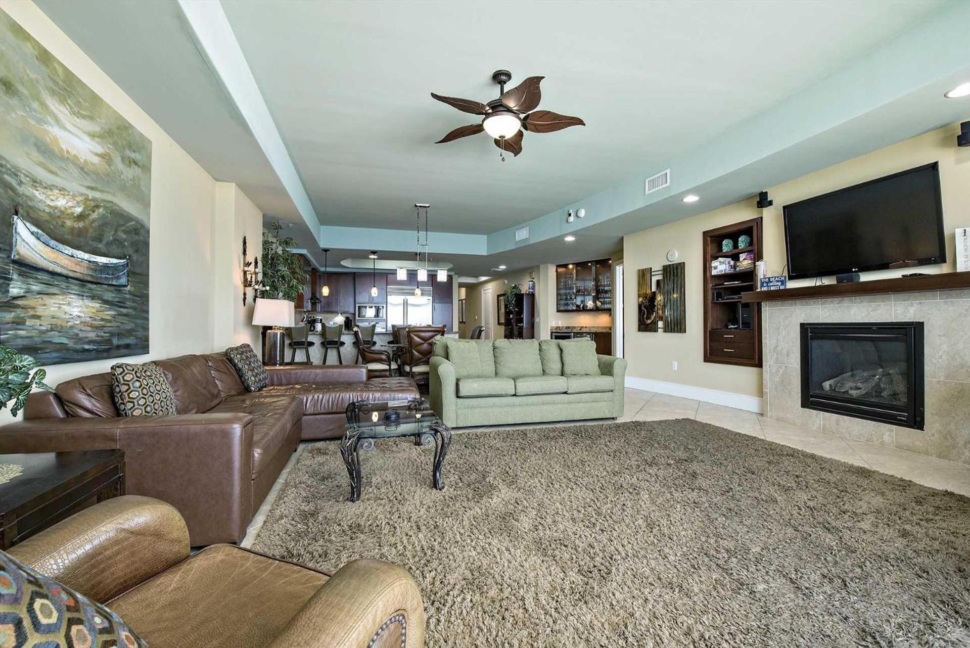 Turquoise Place C1104 view 4