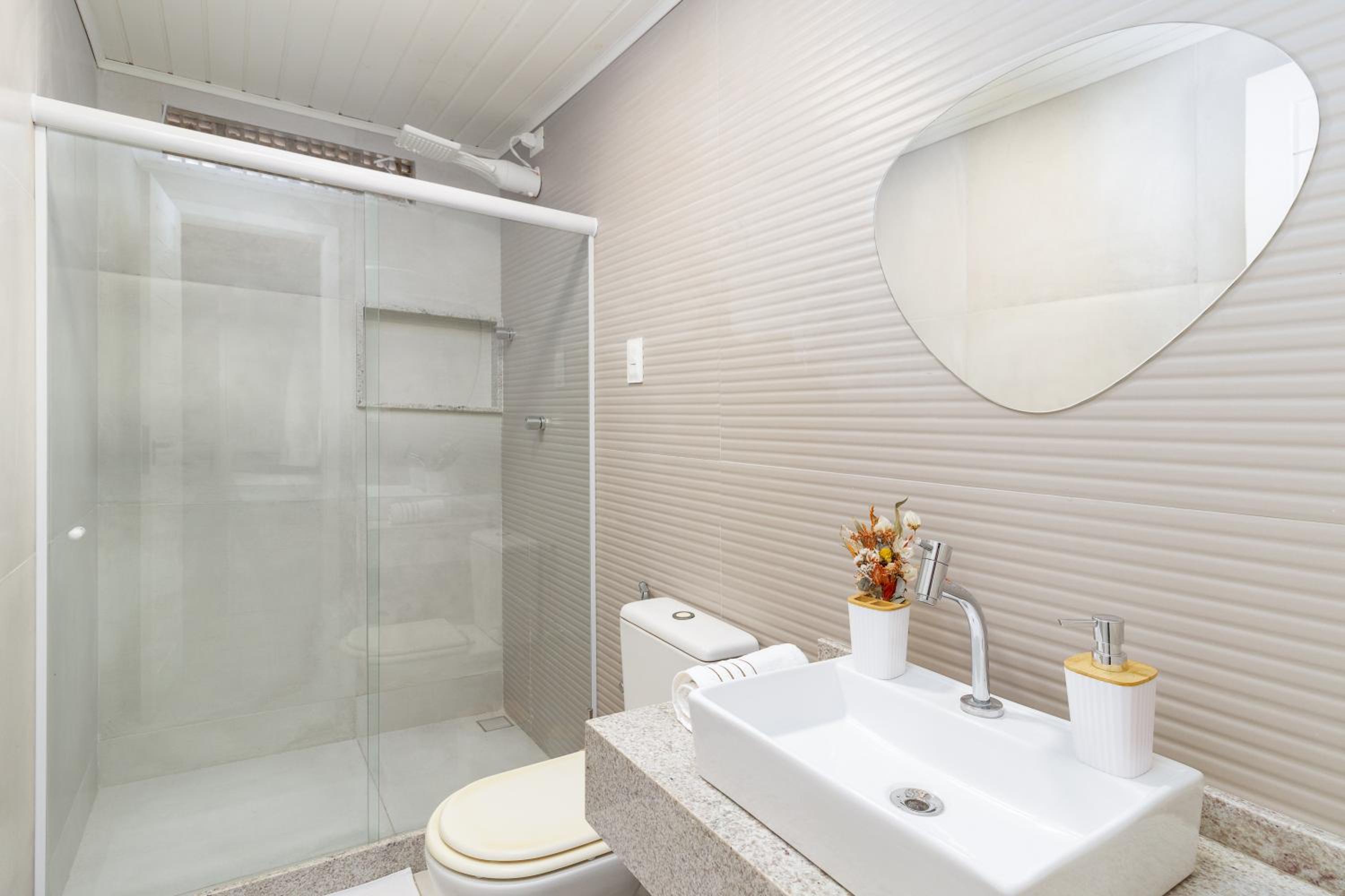 Casa 6 Suites p/ 20 - Sauna e Campo em Gravata
