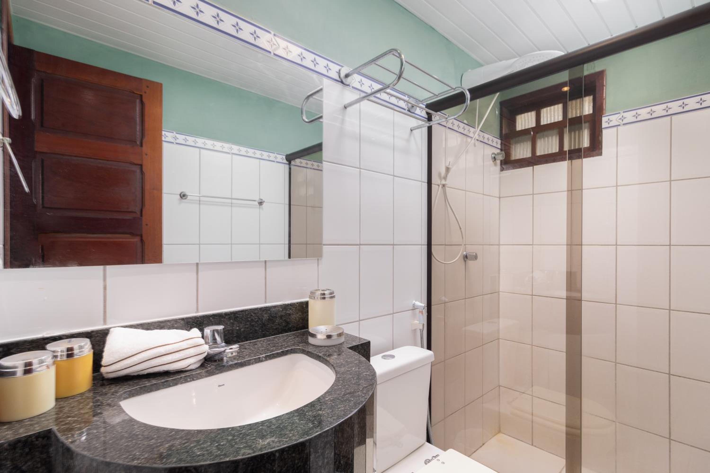 Casa 6 Suites p/ 20 - Sauna e Campo em Gravata
