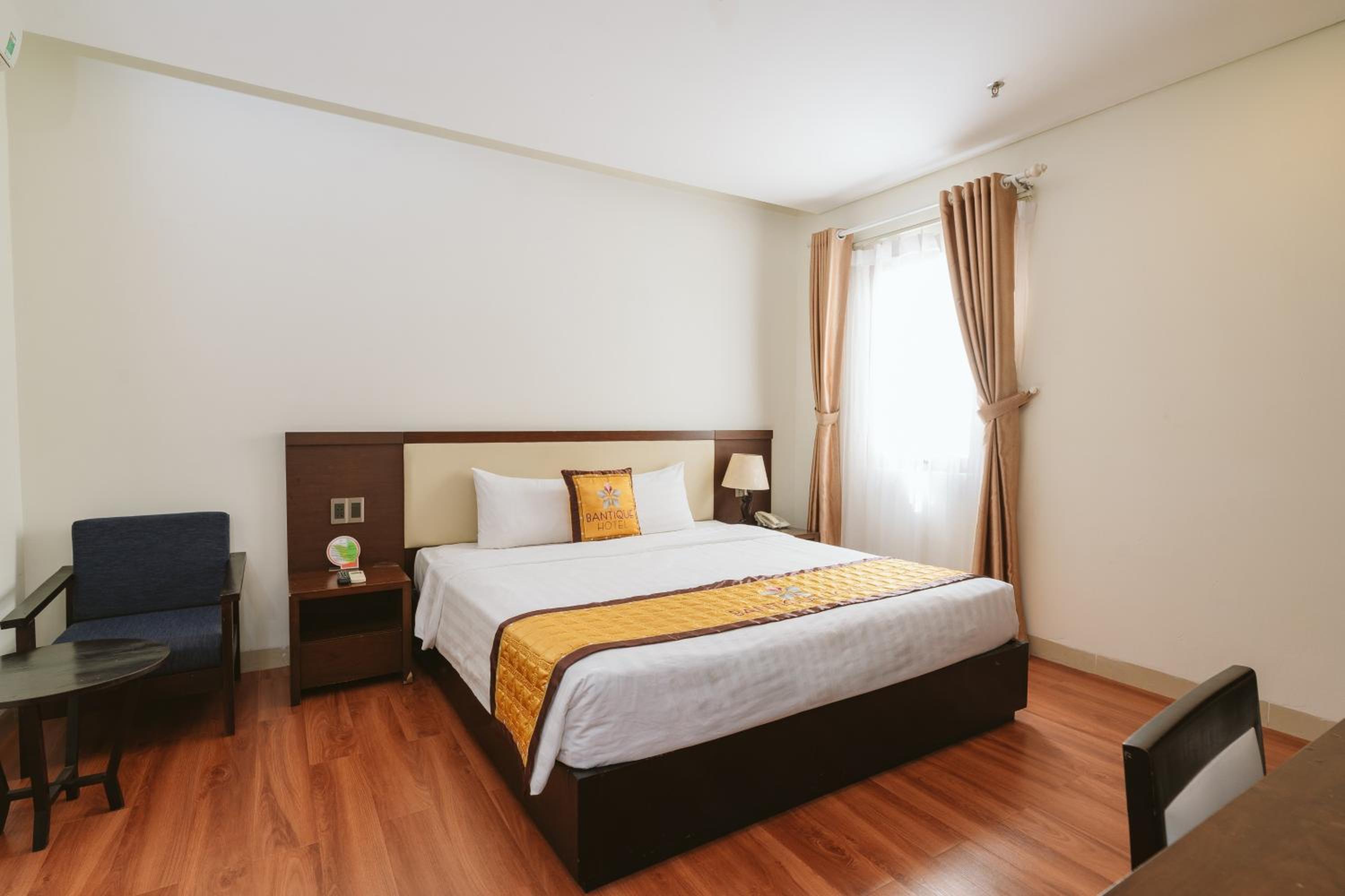 Phụng Thủy Hotel & Spa view 2