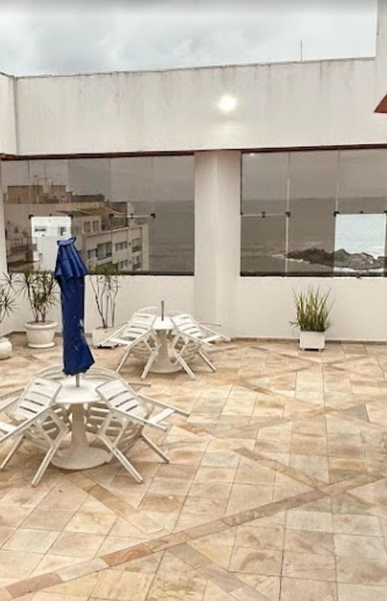 Flat Service Pitangueiras com Vista Mar
