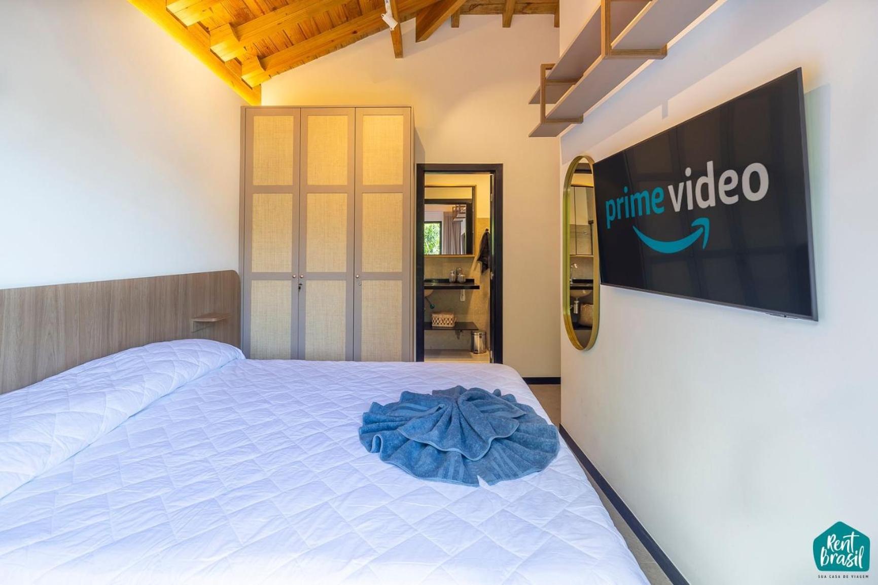 Modern duplex house with pool in Praia do Forte