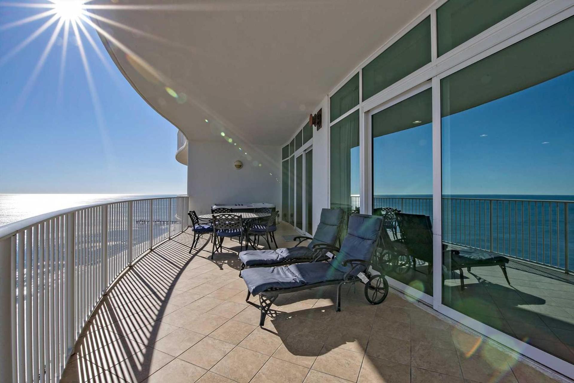 Turquoise Place C2003 view 3