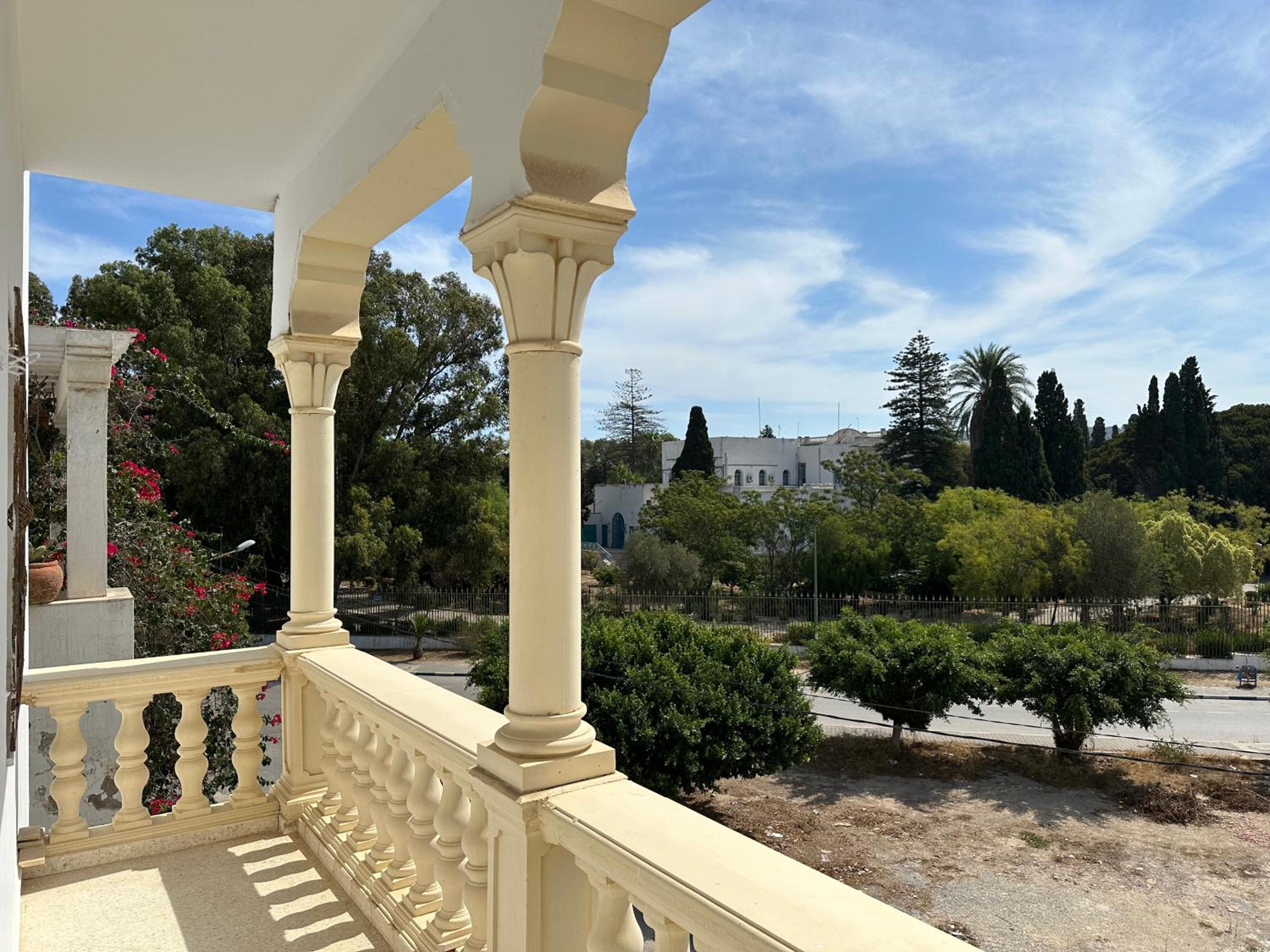 Single Room downtown La Marsa- Near the Sea view 2