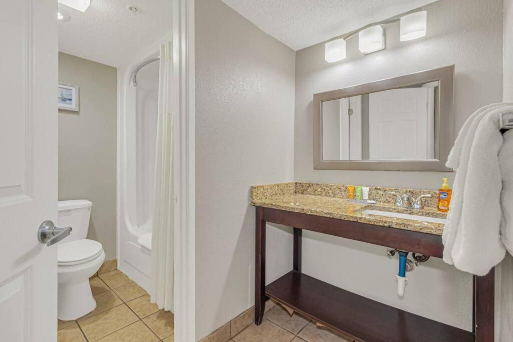 Relaxing Beach Vibes at Our Oceanfront Studio Suite! PG 726 view 4
